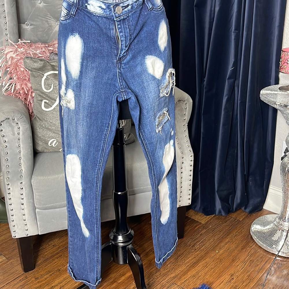 Blue jeans size 12 in fantastic condition with rhinestones in the rips